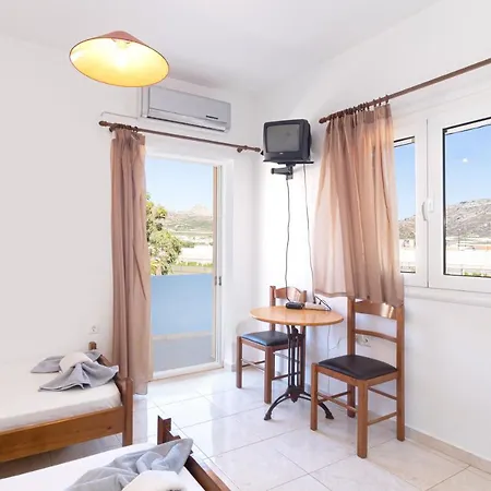 Boggi Apartment Goudhouros Exterior photo
